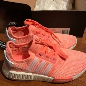 Adidas NMD R1 Size 7.5 New